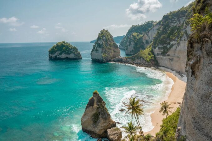 diamond beach in nusa penida